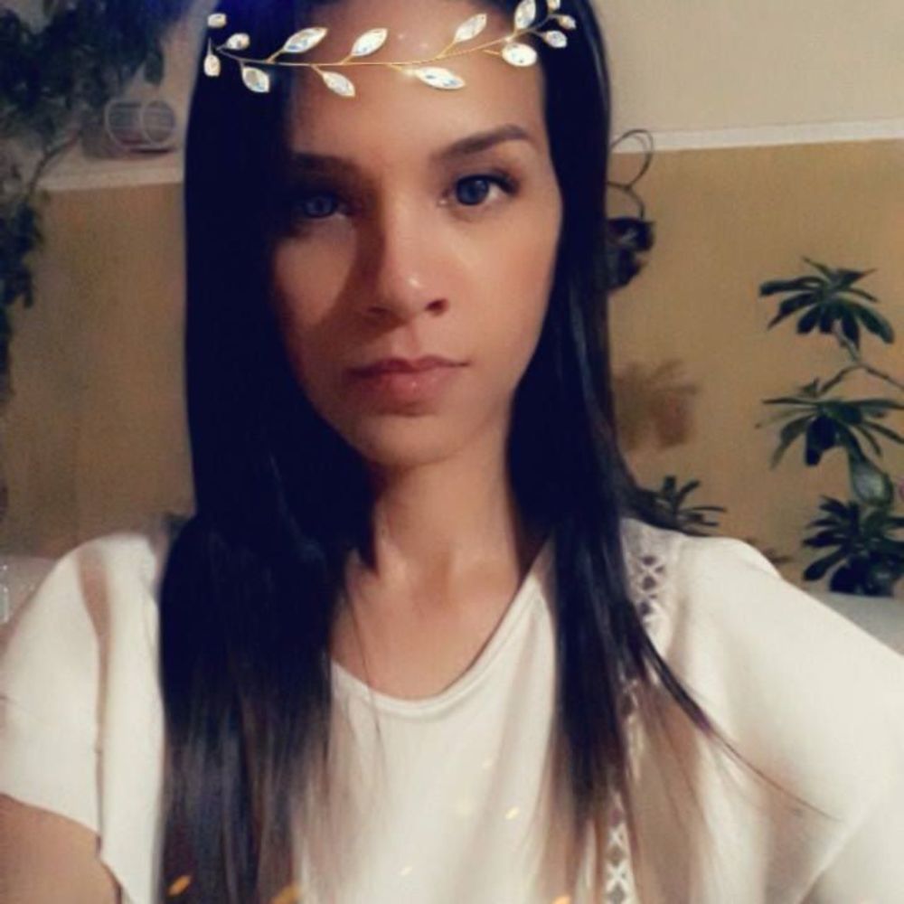 Meet your Posher, Ileana